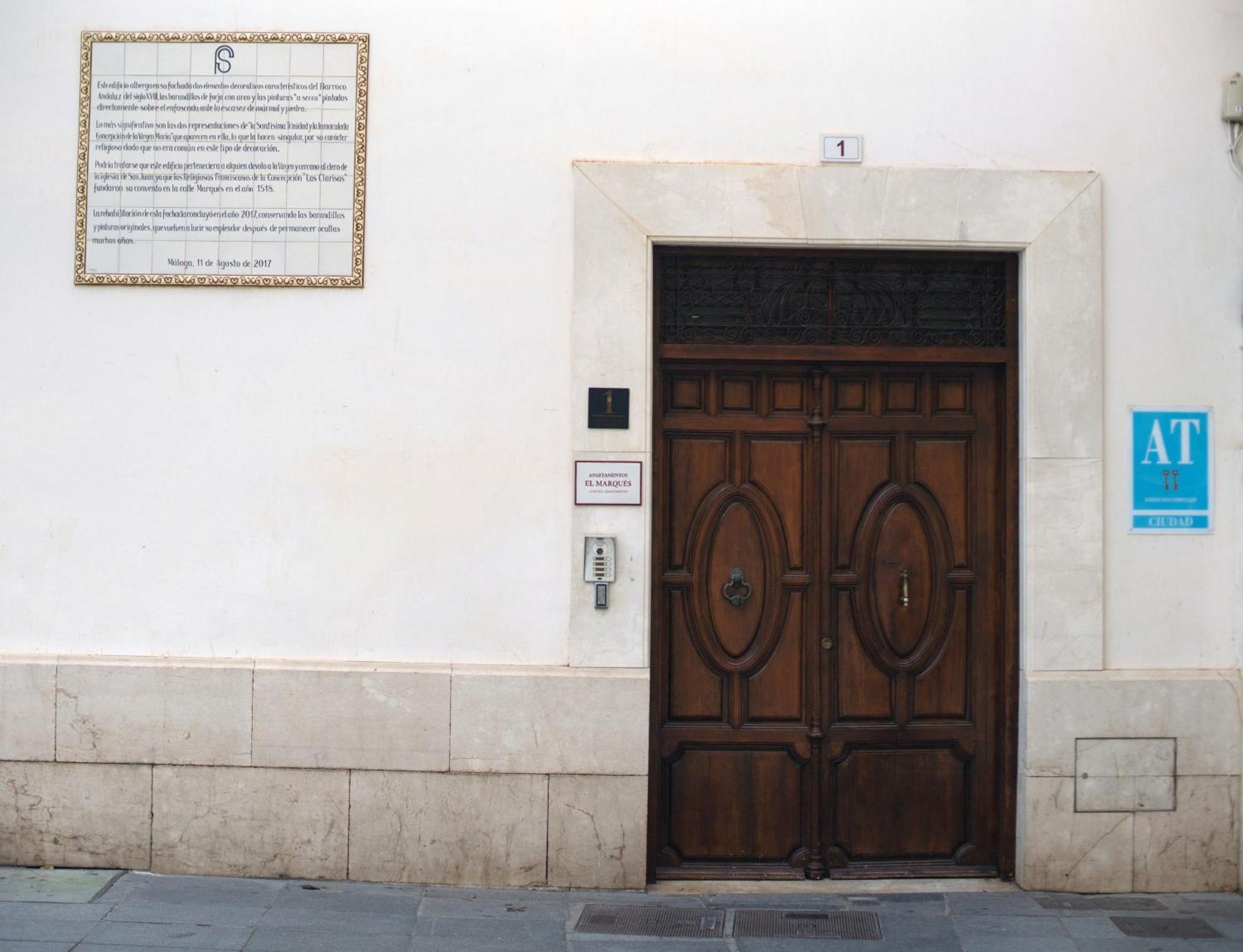 Apartamentos El Marques Malaga Luaran gambar