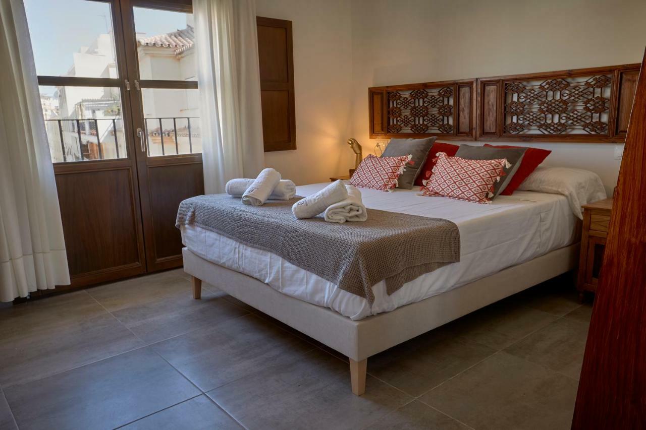 Apartamentos El Marques Malaga Luaran gambar